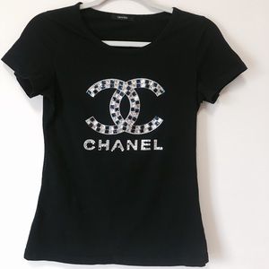 Chanel Logo T shirt in Black